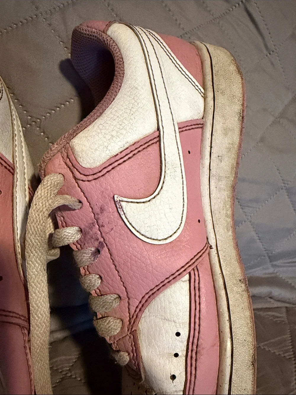 Nike youth low